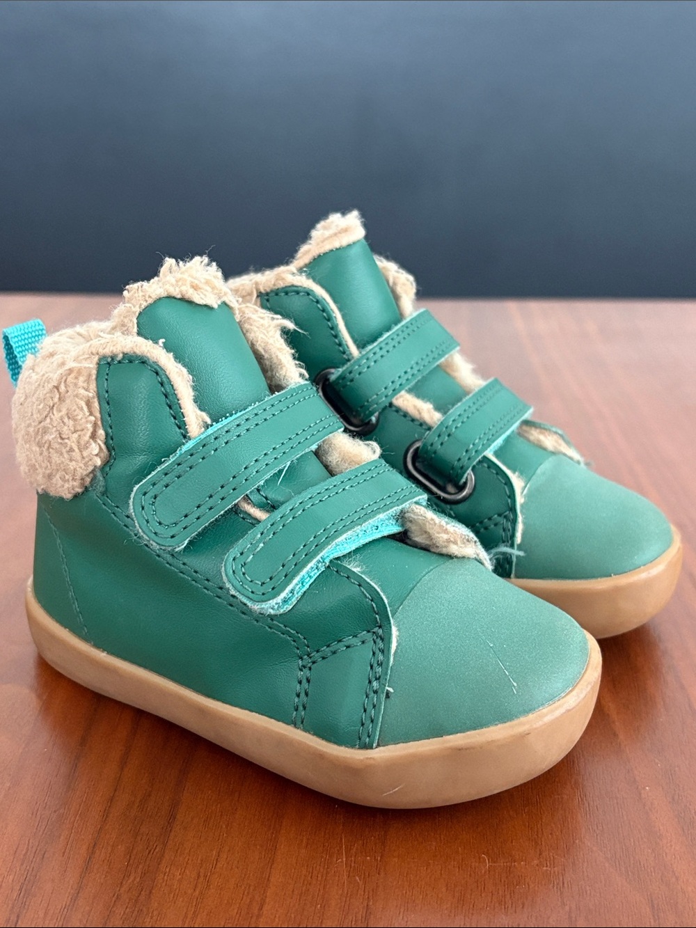 Ten Little, Furry High Top, size 6, green